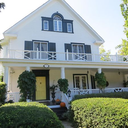 Lakewinds Country Manor Niagara-on-the-Lake Exterior photo